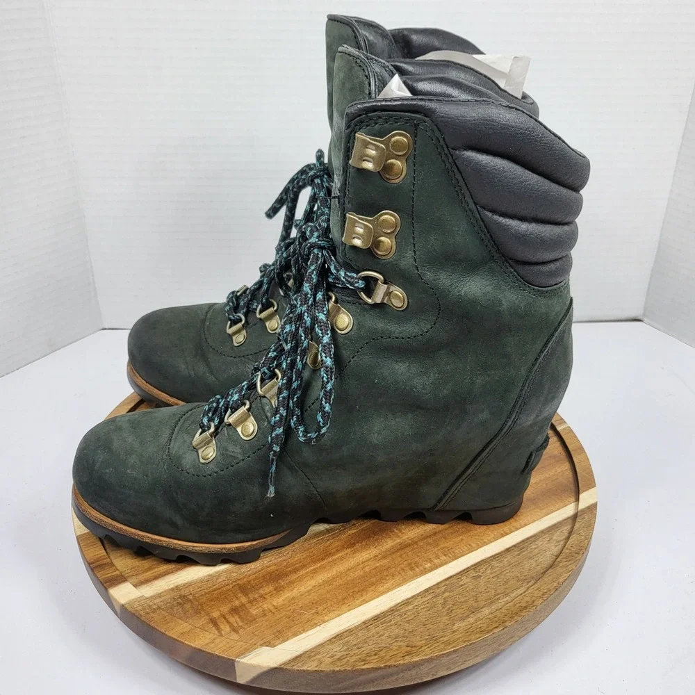 Sorel Joan of Arctic Wedge II Women 8 Green Waterproof Nubuck‎ LL5333-011